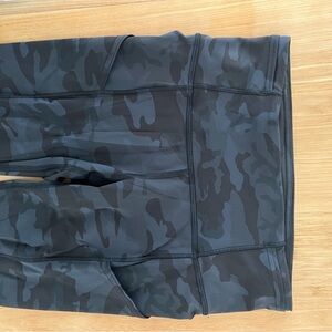 Lululemon Fast & Free 25” size 2